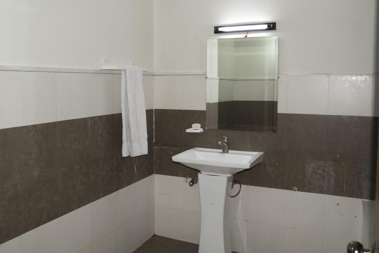 Premier Inn Davis Road Lahore Bagian luar foto