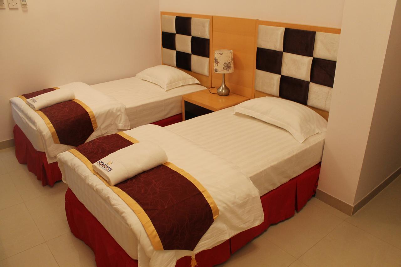 Premier Inn Davis Road Lahore Bagian luar foto
