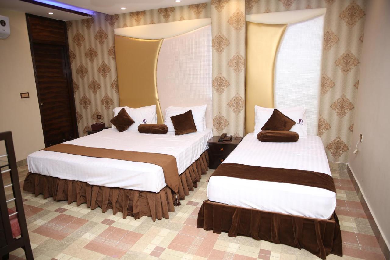 Premier Inn Davis Road Lahore Bagian luar foto